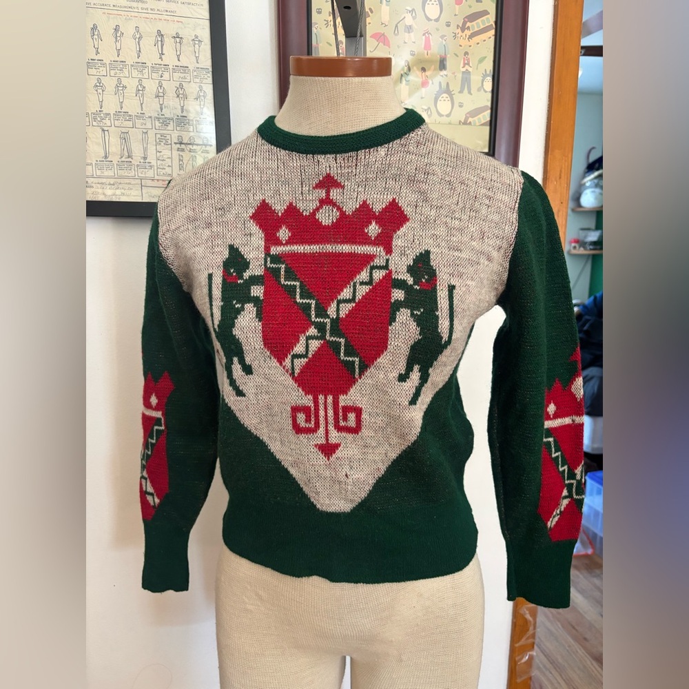VINTAGE GLENGARRY: 100% WOOL Medieval Cat Emblem Crest Sweater SZ.S (GREEN)